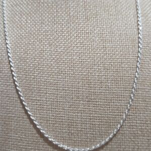 Elegant Silver Chain Necklace